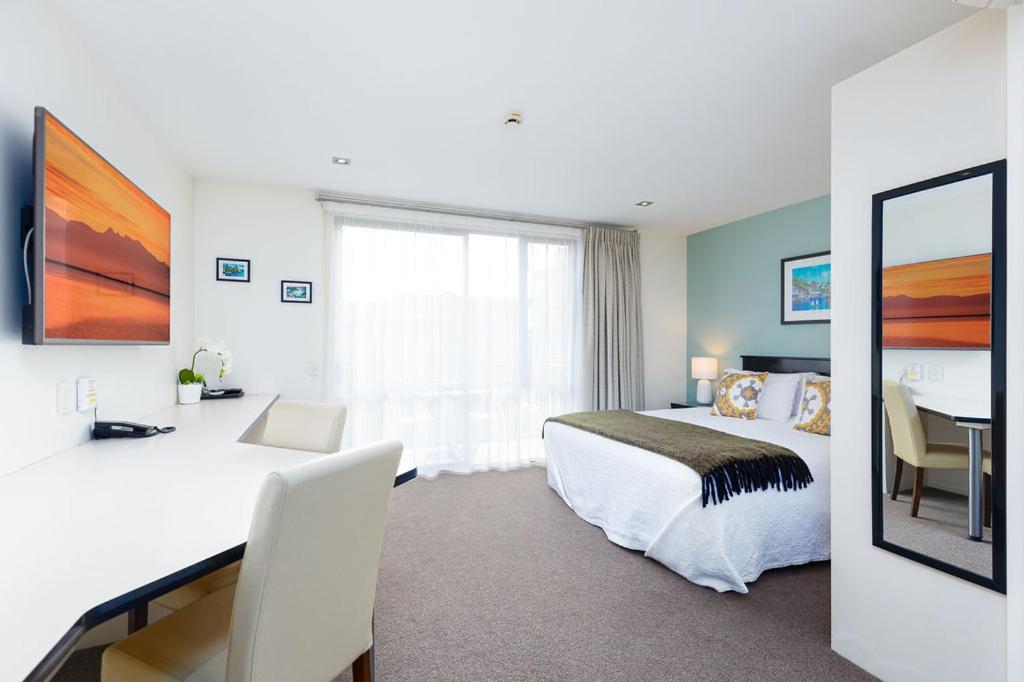 Palazzo Motor Lodge Nelson Extérieur photo A typical studio apartment
