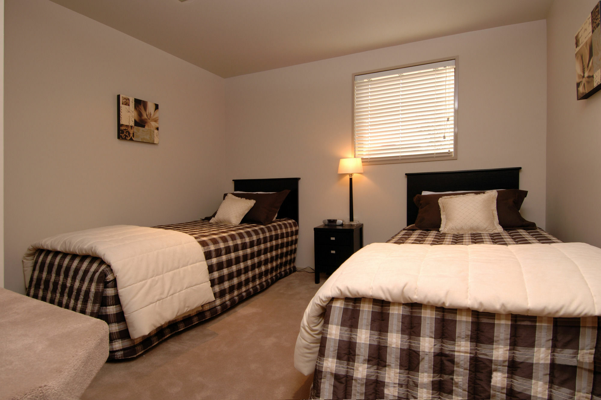 Palazzo Motor Lodge Nelson Extérieur photo A bedroom with two beds